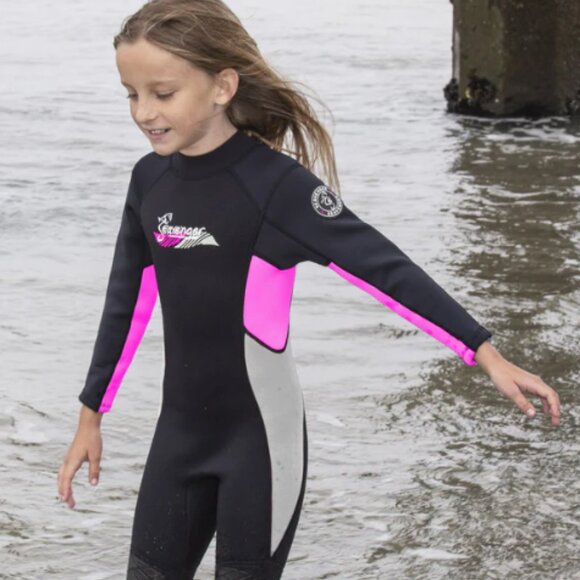 Girl's 3MM Wetsuit. Like NEW... Perfect Condition... - Picture 2 of 9